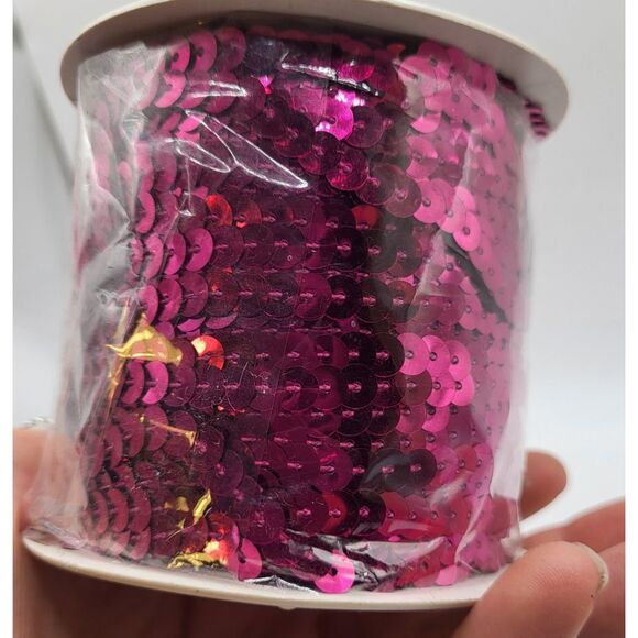 100 yards 6mm Diameter Flat Round Sequin Ribbon Sequins Fuscia - Picture 2 of 2